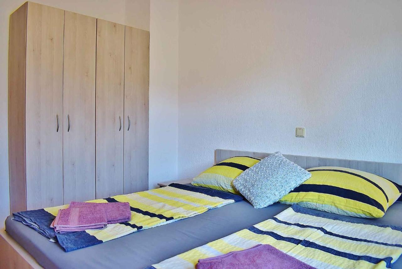 Apartment In Lopar/Insel Rab 17739 Exteriör bild