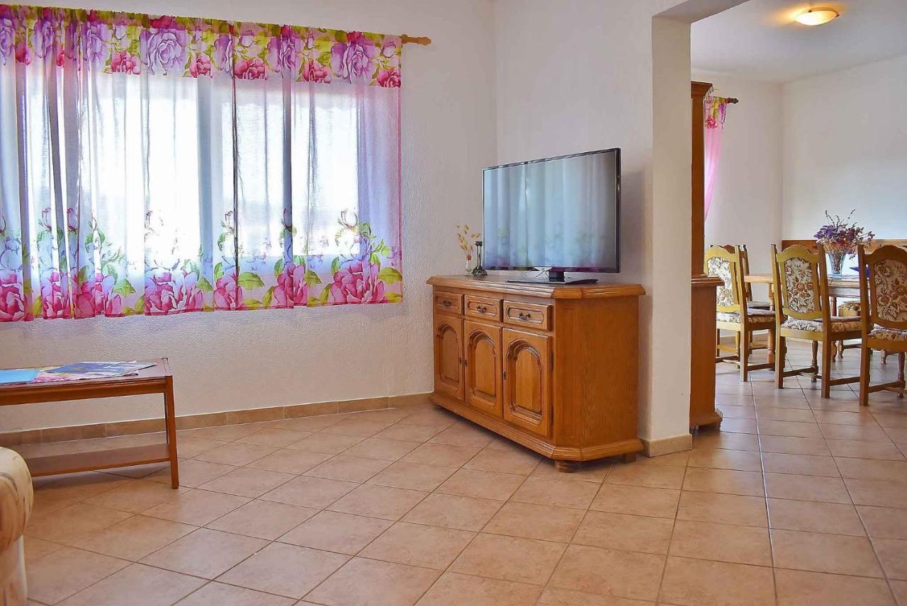 Apartment In Lopar/Insel Rab 17739 Exteriör bild