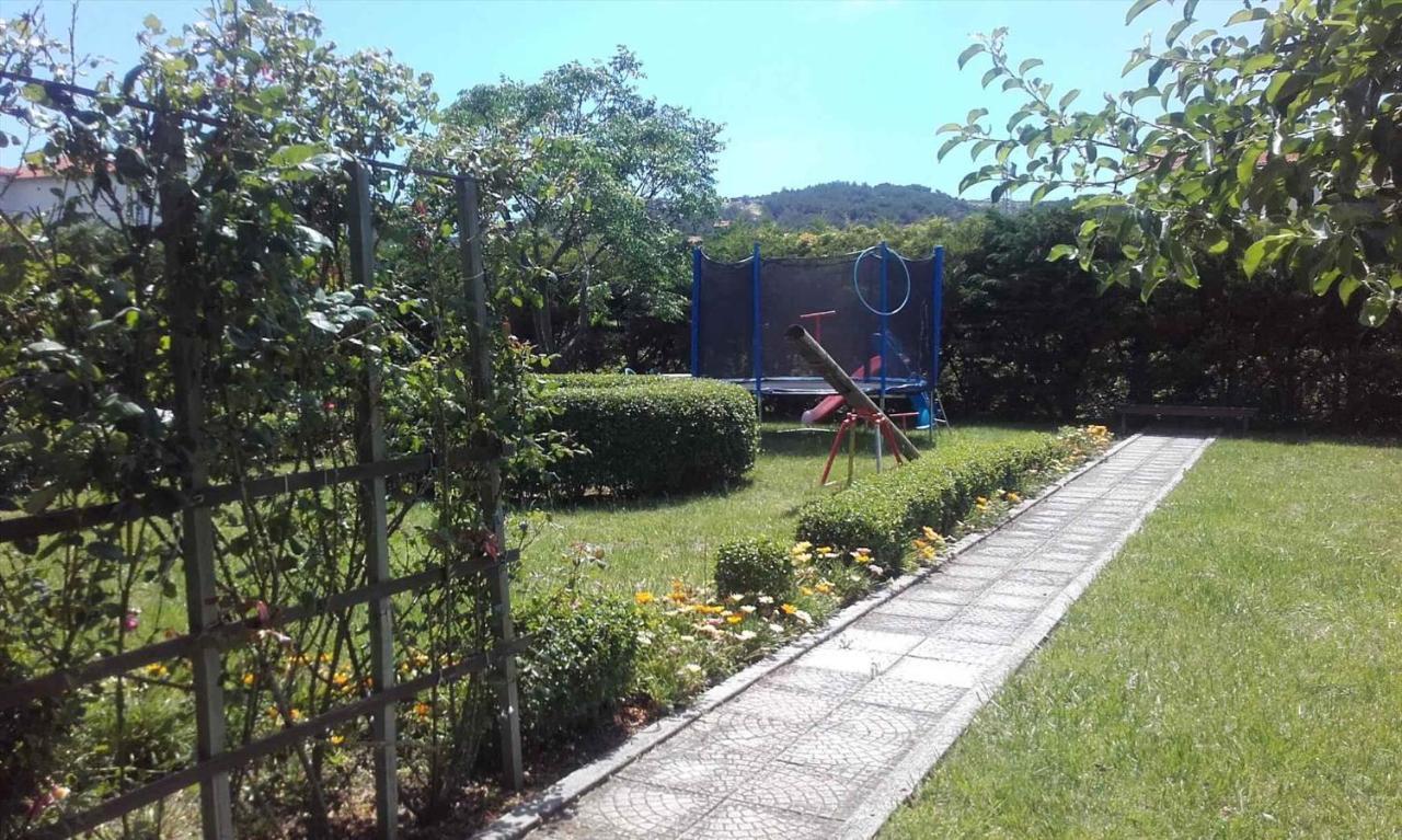 Apartment In Lopar/Insel Rab 17739 Exteriör bild